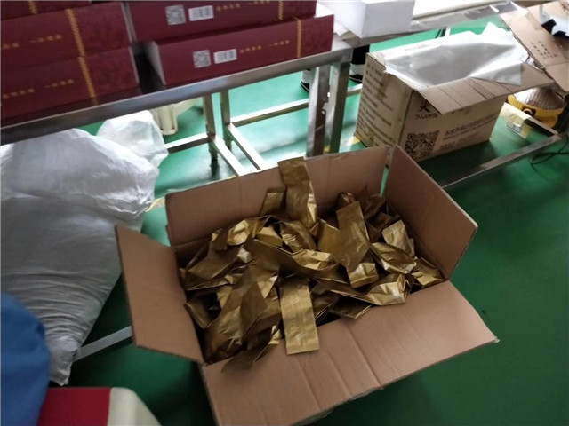 敢于加班到这个时候的人， 一般都不会觉得累 为什么呢？